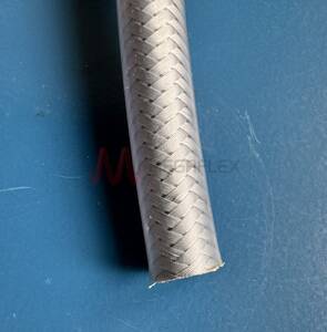 Nitrile Rubber Extruded Tube with Galvanised Steel Braid and PVC Sheath