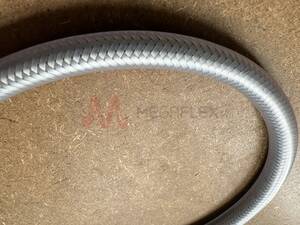 Nitrile Rubber Extruded Tube with Galvanised Steel Braid and PVC Sheath